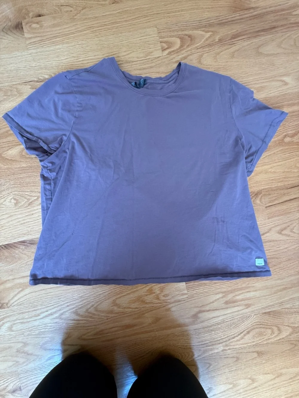 Vuori Short Sleeve Tee in Mauve - Picture 1 of 2